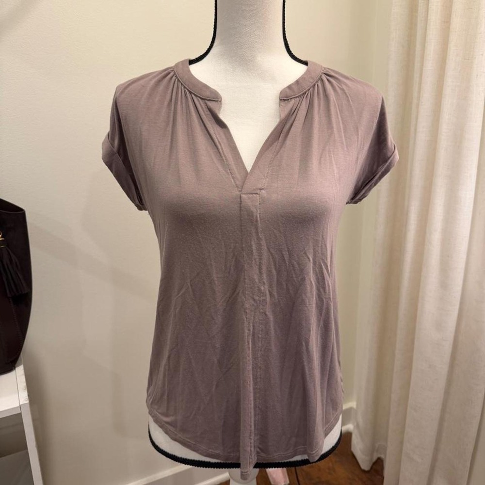 Cable & Gauge Womens Brown Taupe Mauve Split V-Neck Cuffed Cap Sleeve Blouse XS